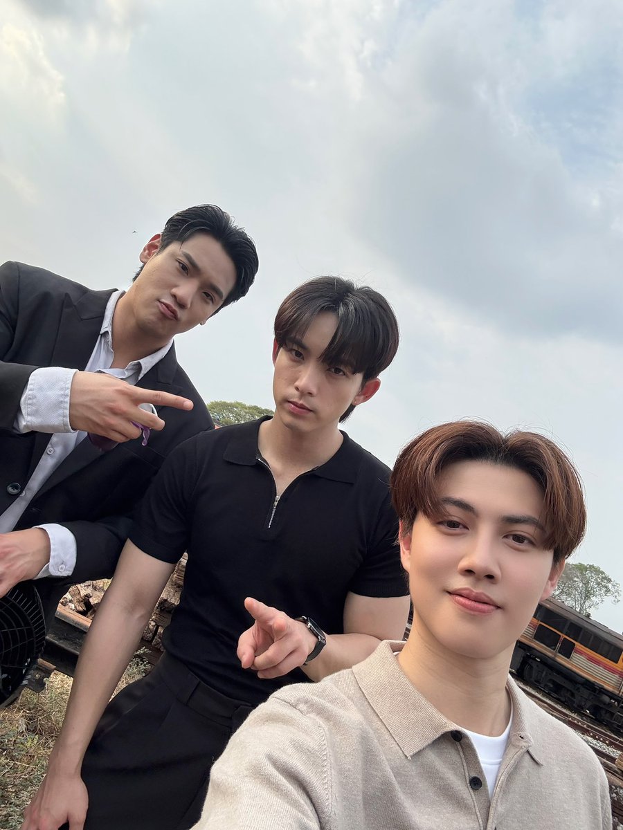 bb_benzalert's tweet photo. เบื้องหลังครับบบบบ อยากเห็นรัยอีก พิมพ์มา มีหมด!! 😎🤍

PIT BABE 2 ONLY YOU 

#PitBabe2EP5 https://t.co/CFNZvGr52T