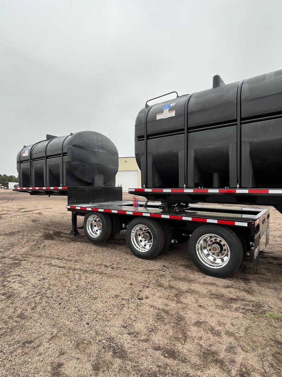 Introducing The RoadRuner MFG Super B (unofficial name at this time)! Equipped with triple axle air ride suspension, air lift front axle, pictured with a 3250 gallon fully drainable tank and outer aluminum wheels. Meant to add capacity and efficiency to your operation, especially