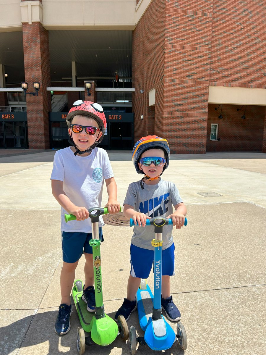 Cooper Bassett (@cbassett_osu) on Twitter photo Be careful if you’re walking around Boone Pickens Stadium today. There’s hell on wheels rolling outside!
<a href="/CowboyFB/">OSU Cowboy Football</a> Be careful if you’re walking around Boone Pickens Stadium today. There’s hell on wheels rolling outside!
<a href="/CowboyFB/">OSU Cowboy Football</a>