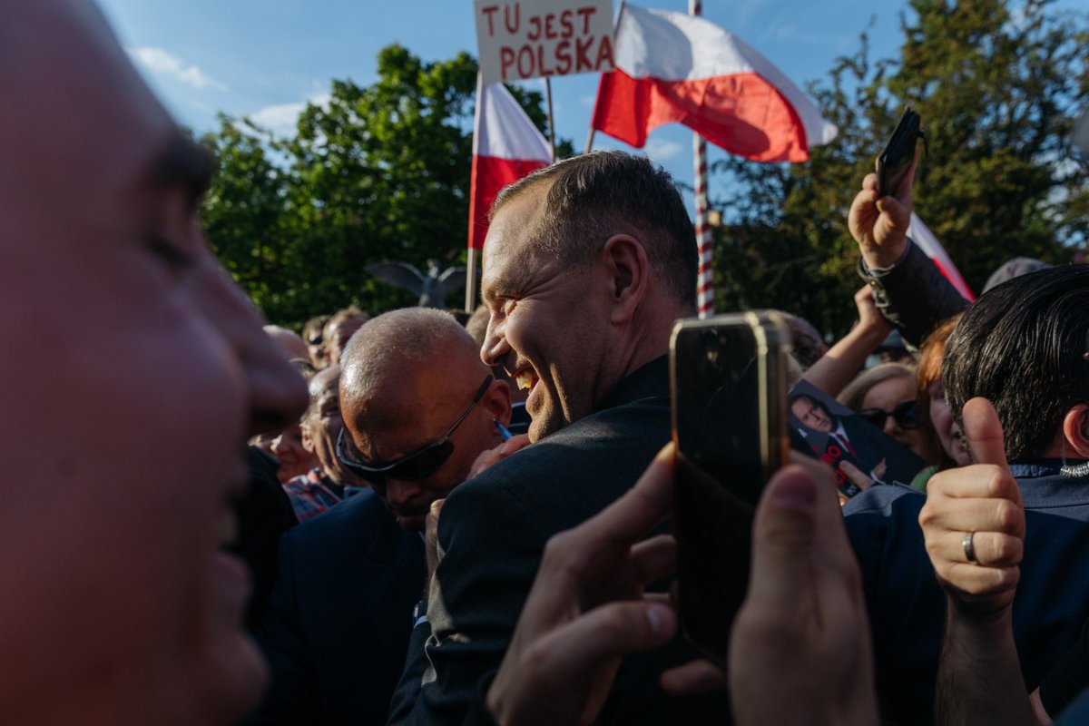 Karol Nawrocki tweet media