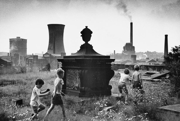Stockport, 1967, photo by Shirley Baker.