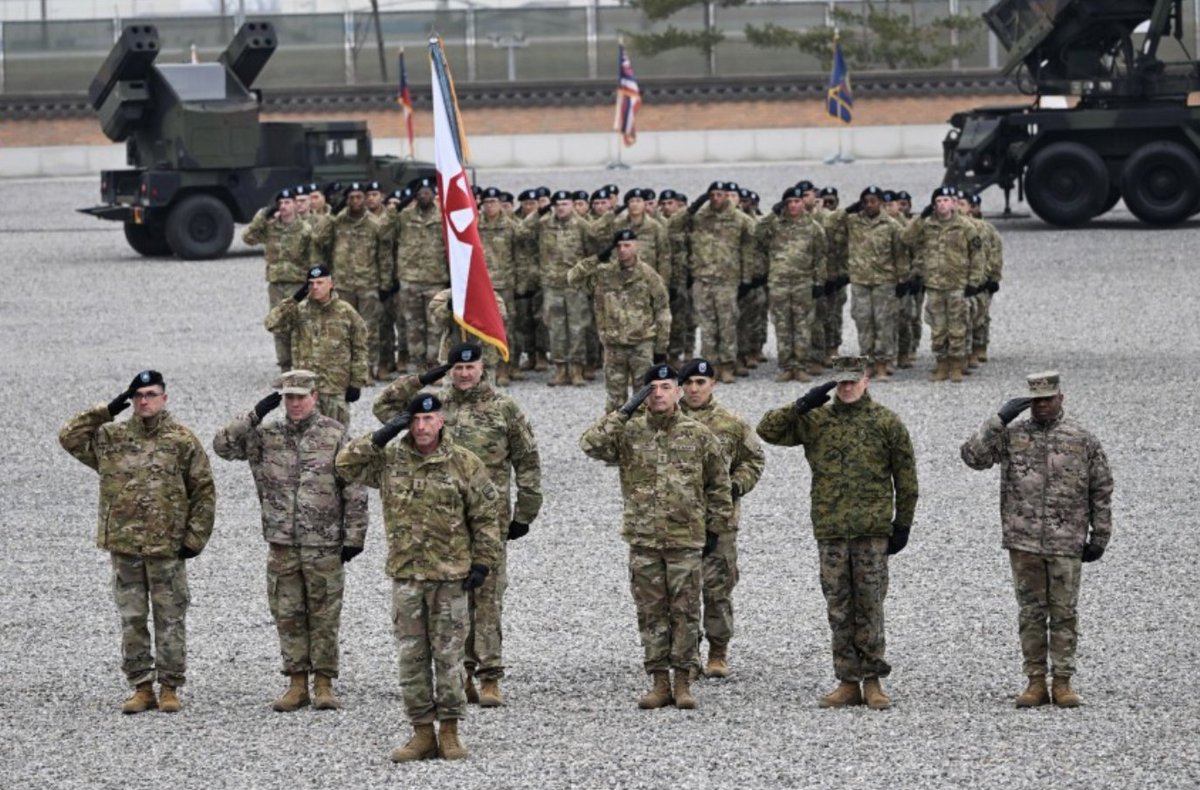 This is an incredibly BIG deal. For decades, USFK has been focused on North Korea exclusively, but now, Trump admin seems to be carving off some focus for China. 

Senior defense official: "We are prioritizing deterring China. That is one of our stated priorities. It is