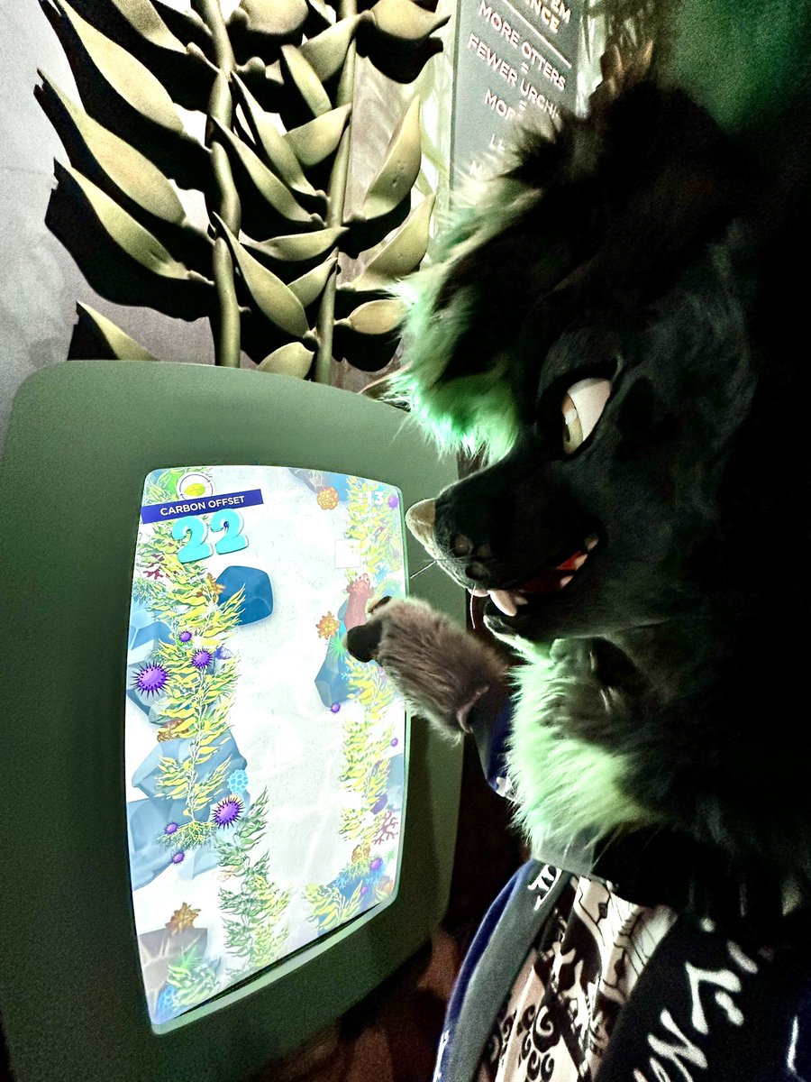 But mom, just 5 more minutes. Let me finish my game. 

#FursuitFriday 

📸: <a href="/RixHusky/">Rix</a> 
🪡: @/kigurumikagetsu