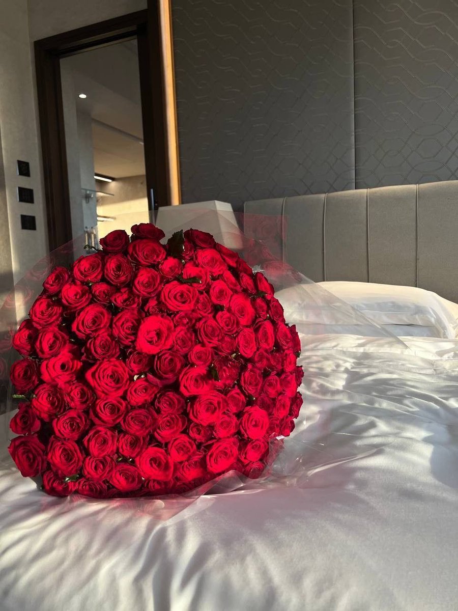 Red roses