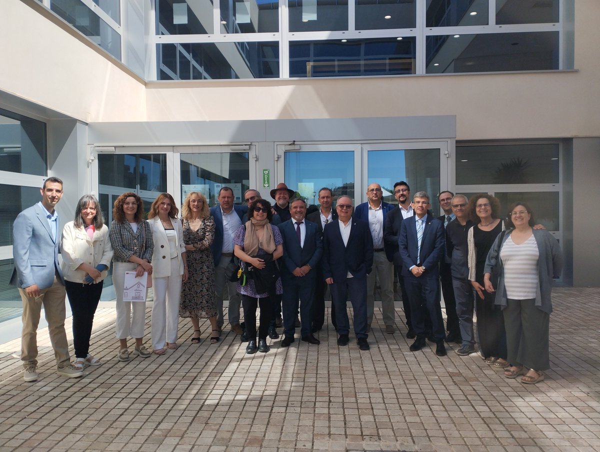 ESII (@esiiab) on Twitter photo La <a href="/esiiab/">ESII</a> felicita a nuestr@s compañer@s por los reconocimientos recibidos esta semana por parte de la <a href="/uclm_es/">Universidad de Castilla-La Mancha</a>: 7 de ell@s por 25 años de servicio, 6 catedráticas, 3 catedráticos y 1 profesor titular. ¡Enhorabuena! La <a href="/esiiab/">ESII</a> felicita a nuestr@s compañer@s por los reconocimientos recibidos esta semana por parte de la <a href="/uclm_es/">Universidad de Castilla-La Mancha</a>: 7 de ell@s por 25 años de servicio, 6 catedráticas, 3 catedráticos y 1 profesor titular. ¡Enhorabuena!