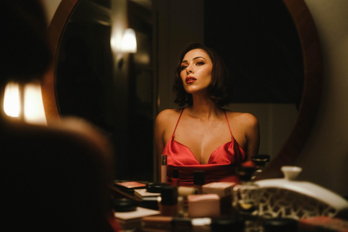 Yulia in red 💋 
#Franklin #فرانكلين