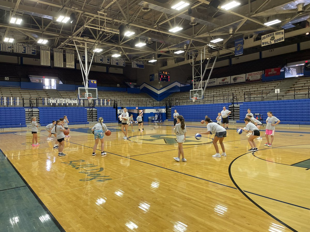 BulldogsCN's tweet photo. A bunch of young Bull Pups having basketball camp at Columbus North. Love to see our gyms full of athletes wanting to improve!
@CNGBball https://t.co/laWVC68FzK