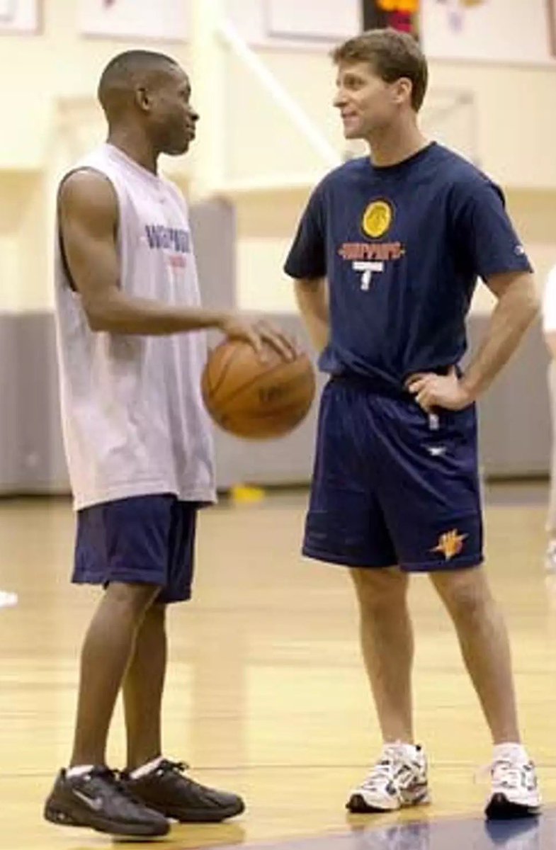 Eric Musselman (@ericpmusselman) on Twitter photo Excited to have <a href="/boykinsacademy/">Earl Boykins</a> join the <a href="/USC_Hoops/">USC Men's Basketball</a> staff! Welcome to the Trojan family โ๏ธ #FightOn Excited to have <a href="/boykinsacademy/">Earl Boykins</a> join the <a href="/USC_Hoops/">USC Men's Basketball</a> staff! Welcome to the Trojan family โ๏ธ #FightOn
