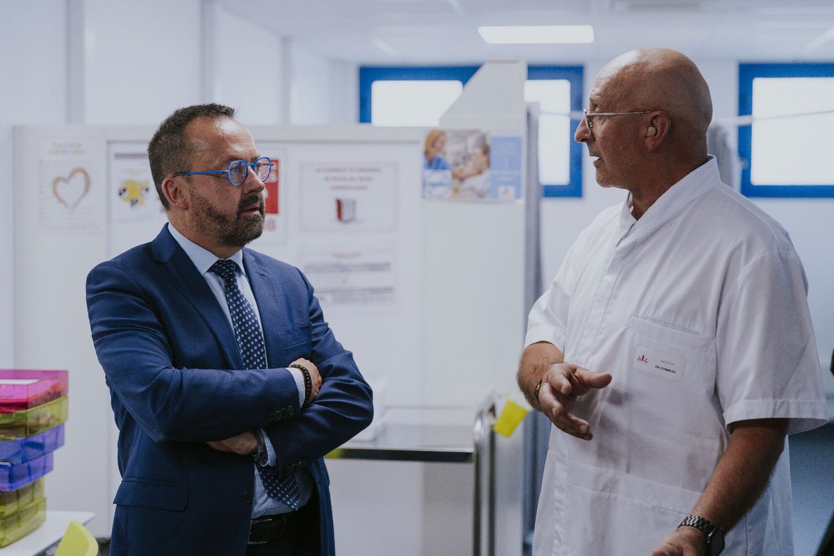 Dans le Var, au plus près des soignants, pour valoriser des projets qui font avancer notre système de santé ! 

✅ Au CHI de Fréjus Saint-Raphaël, reconstruire les urgences pour mieux répondre aux besoins croissants de la population et améliorer les conditions de travail des