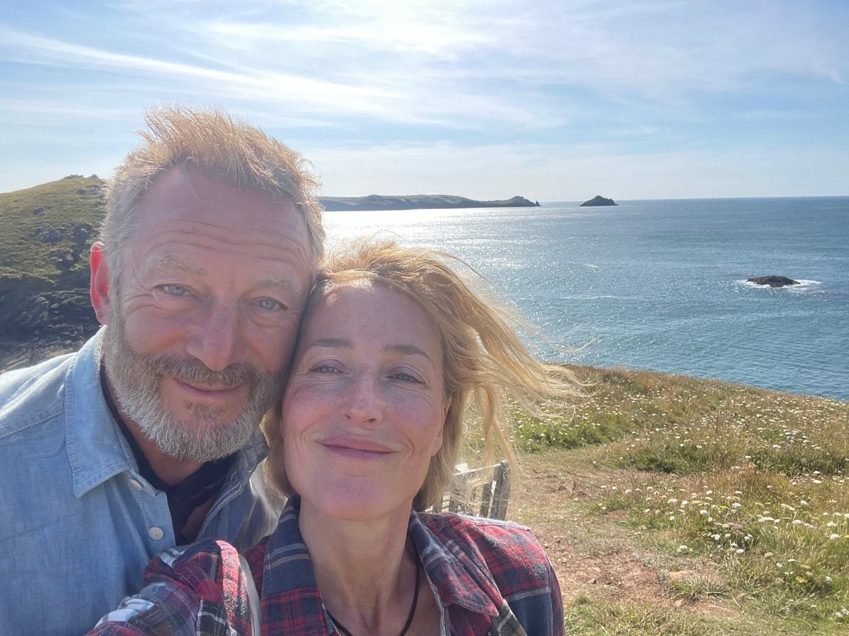 GillianA's tweet image. The Salt Path opens in the UK today! Very proud of this film.
Thanks especially to our hard working crew & the fantastic women who led us - Marianne Elliott, Helene Louvart, Liz Karlsen, Rebecca Lenkiewicz & more. @jasonsfolly, thanks for getting through the wind and the rain…