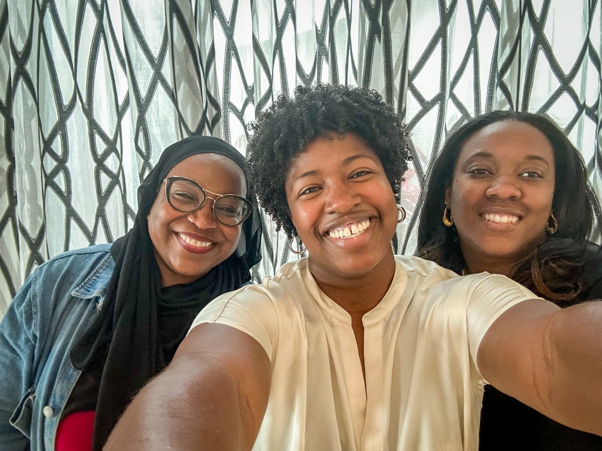 ShawU_DTL's tweet image. We had a blast at the #TeachwithAI Conference. Awesome sessions, networking and knowledge to take back home to @ShawUniversity 
Thanks for having us!
#ShawUDTL #digitalteaching #digitallearning #AI #conference #shawuniversity #EdTech #BlackinEdTech