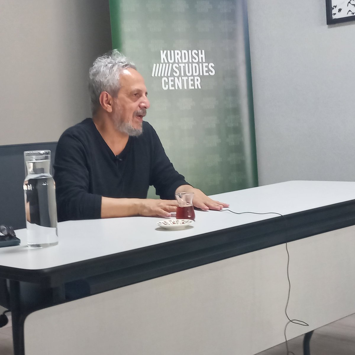 Bugün;
KURDISH STIDIES CENTER de Prof Dr <a href="/mesutyegen/">Mesut Yeğen</a> hocamızın Kürt meselesinde  arka plan gelişmeleri, sürecin bu günü ve geleceğe ilişkin muhtemel olasılıklar konulu sunumunu dinledik.

Oldukça verimli ve ufuk acıcıydı.
<a href="/ruhavi/">reha ruhavioğlu.</a>
<a href="/CihanUlsen/">Cihan Ülsen</a>
<a href="/sehmusdamar/">Şehmus Damar</a>