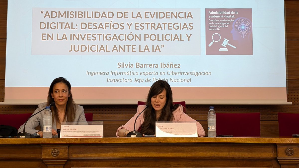 Otra edición de <a href="/foderticsusal/">FODERTICS</a> que termina...y solo queda agradecer! Gracias a <a href="/febuma/">Federico Bueno de Mata</a> por mantener este congreso año tras año y por juntarnos a todos una vez más, gracias a ponentes, asistentes y a mi querido equipo de organización 🤍🤖🤍 hasta #fodertics15