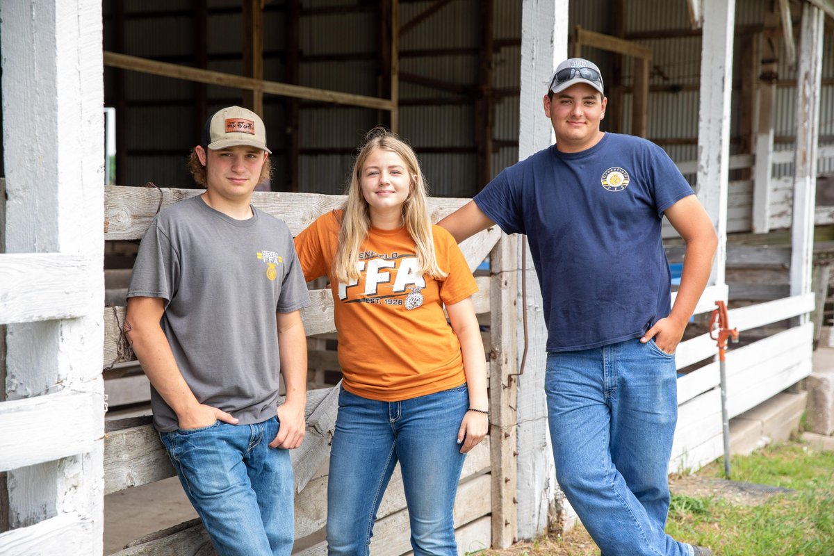 Bayer4CropsUS's tweet image. You didn’t get here overnight — and neither will the next generation.
That’s why Bayer backs programs like @NationalFFA. Because every blue jacket represents the kind of grit, curiosity and leadership ag will rely on tomorrow.