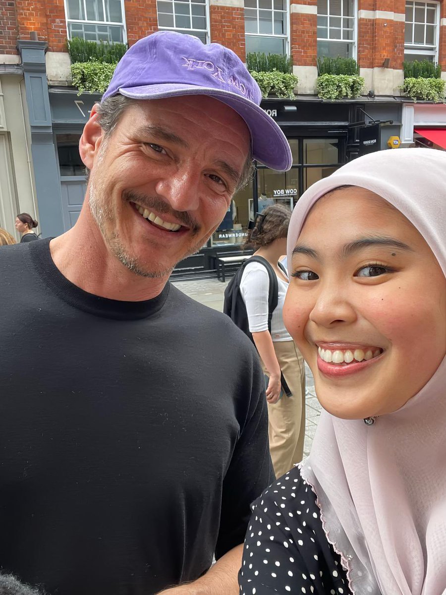 Pedro Pascal News Brasil tweet media