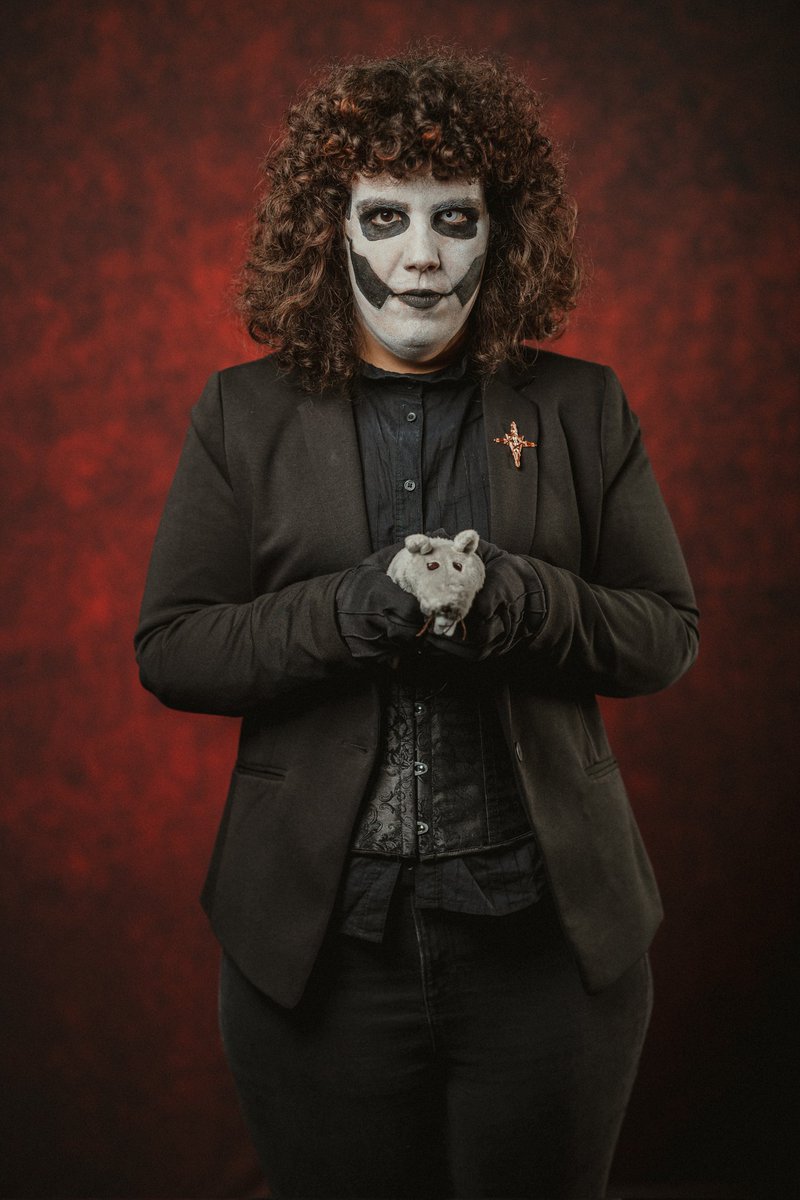 KanaAiysoublood's tweet image. I went full spoopy today ehehehe 😂✌🏻 #Ghost #FantasyBasel #FaBa #Copia