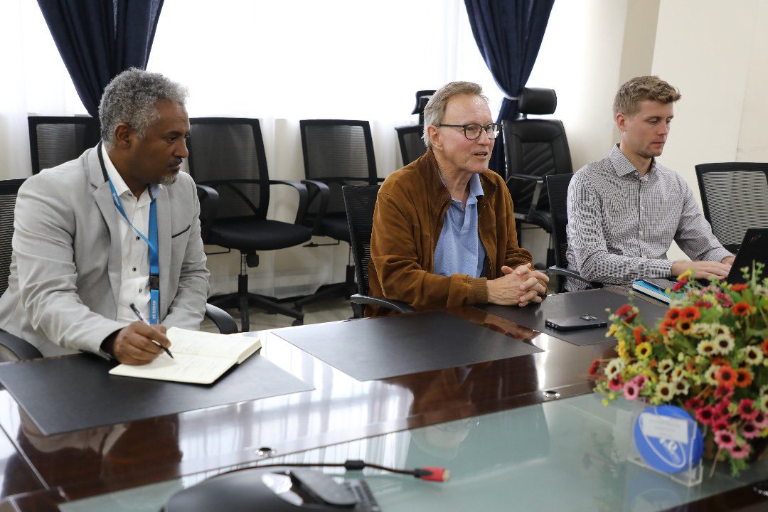 TeybaHassen's tweet image. Pleased to host UNHCR Special Advisor Per Heggenes, where we stressed the need to expand access to energy for refugees. We discussed @ large the role of energy in driving economic growth & resilience. 🇪🇹 committed to climate action and expand irrigation.