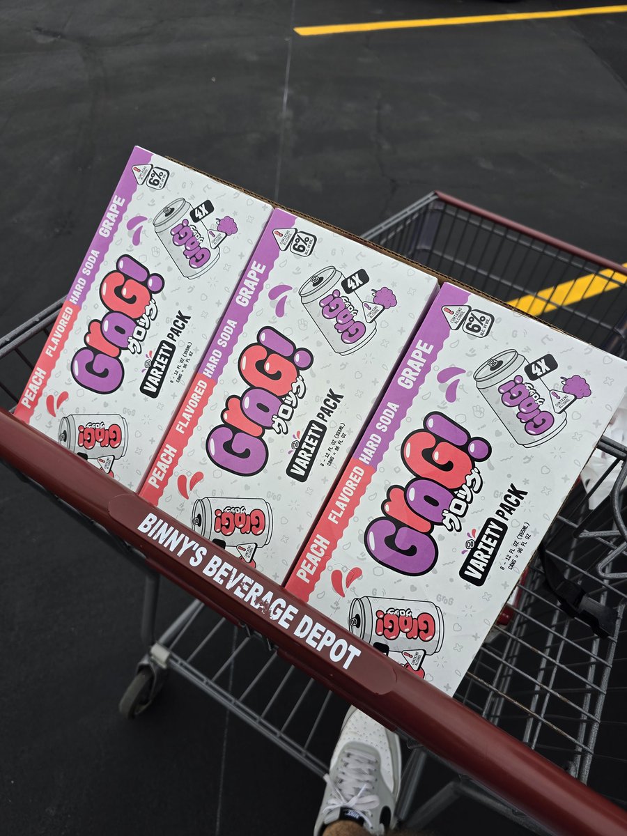 Me seeing a furry at the Binny's but being too much of a little bitch to say anything lol. But I did find Grog. Gunna be a fun Fang weekend