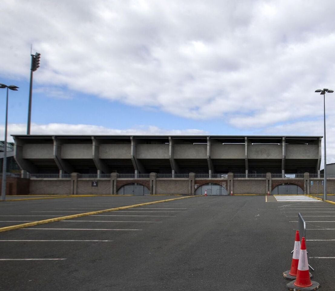 A serial offender with 122 previous convictions has been given a "final opportunity" to prove himself with the probation services after a drunken outburst saw him run into traffic following a League of Ireland match at Tallaght Stadium.

courtsnewsireland.ie/serial-offende…