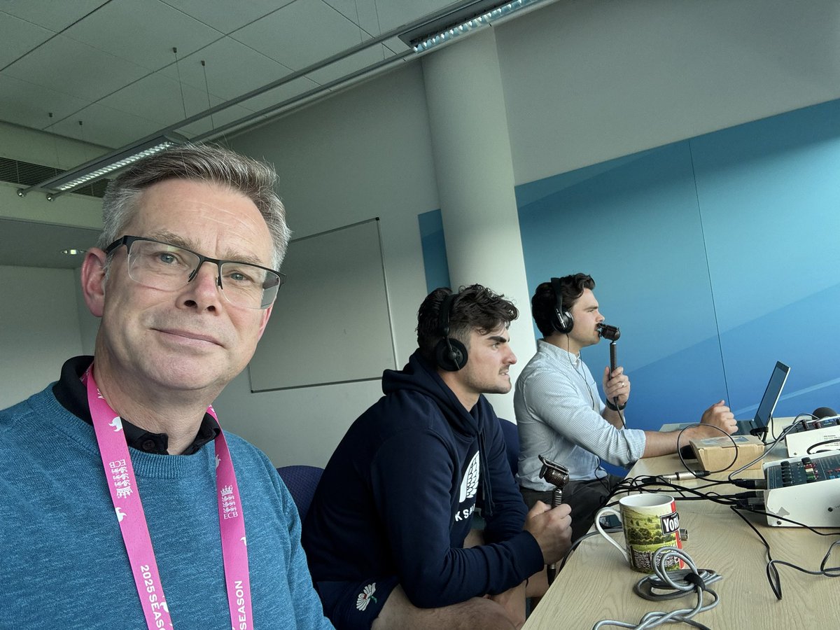 Jonathan Doidge (@jdzevents) on Twitter photo <a href="/Tommo455/">Jordan Thompson</a> giving it large in the BBC comm box with the pair of us this eveningโฆ #bbccricket <a href="/BBCWYS/">BBC Sport West Yorkshire</a> <a href="/JamieRaynor/">Jamie Raynor</a> <a href="/Tommo455/">Jordan Thompson</a> giving it large in the BBC comm box with the pair of us this eveningโฆ #bbccricket <a href="/BBCWYS/">BBC Sport West Yorkshire</a> <a href="/JamieRaynor/">Jamie Raynor</a>