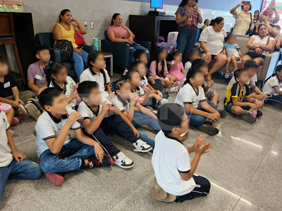 La <a href="/codhey/">CODHEY</a> llevó a niñas y niños de distintos municipios dinámicas y una obra de títeres para enseñarles, de forma lúdica, la importancia de conocer y proteger sus derechos humanos. Esta actividad se realiza de forma periódica y ha tenido gran aceptación en las escuelas.