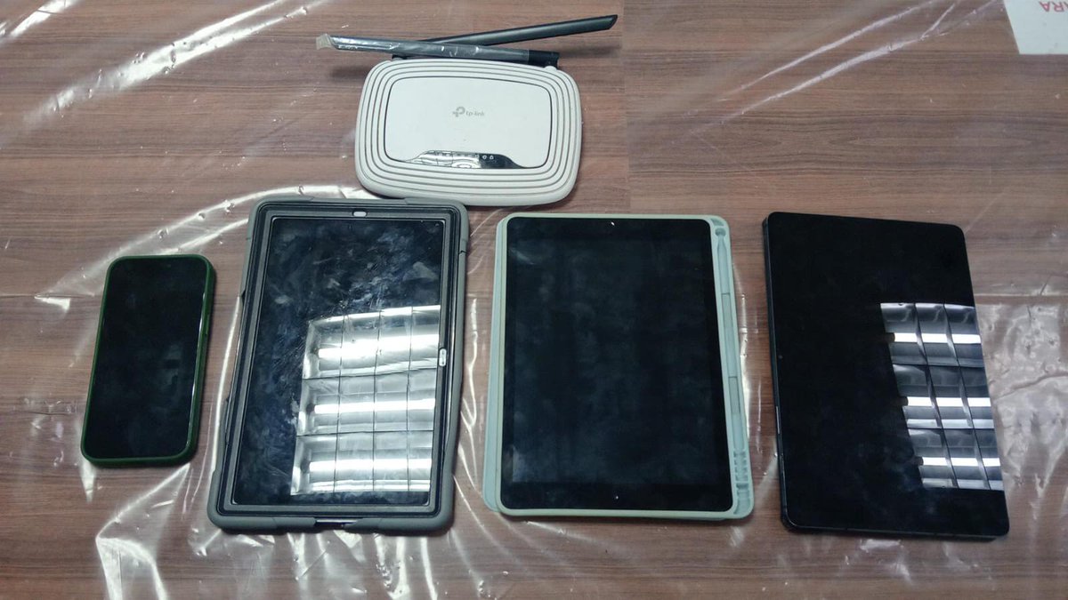 #OperaciónNacionalV En allanamientos de morada en #TGU la Unidad Contra la Trata de Personas y la Dirección Nacional de Fuerzas Especiales decomisaron aparatos electrónicos para investigación del delito de elaboración y utilización pornografía infantil