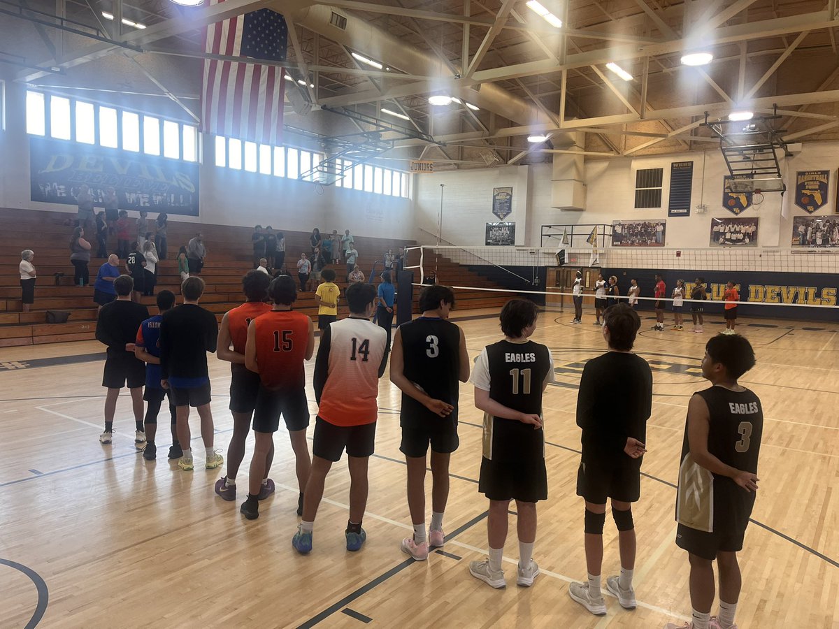 SopcQuinton's tweet photo. @SopcQuinton AllStar Series volleyball game upon away!
#boysvolleyball
#seniors
#EastvWest https://t.co/twfdTqxFRX
