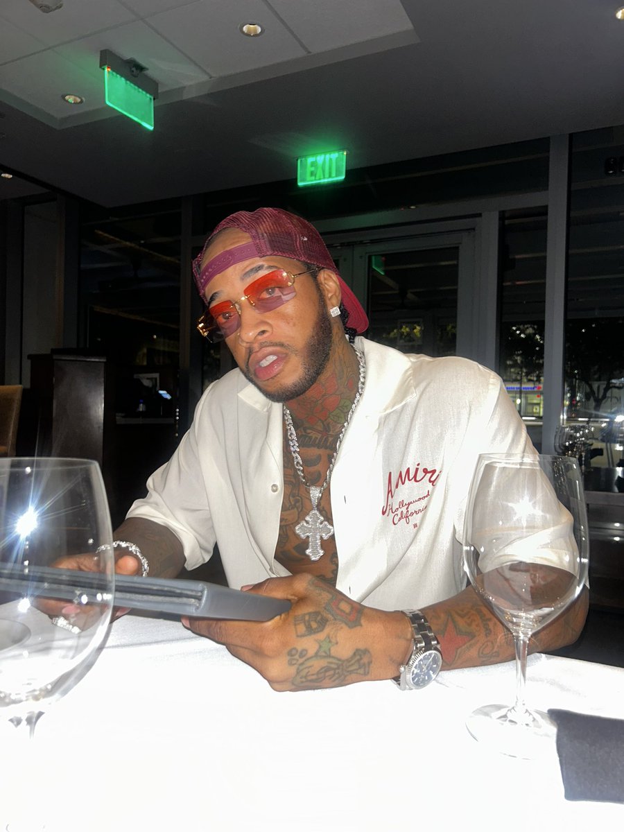 popeyecaution0's tweet photo. Birthday boy! ♊️🎉💯 https://t.co/FszVTuWApp