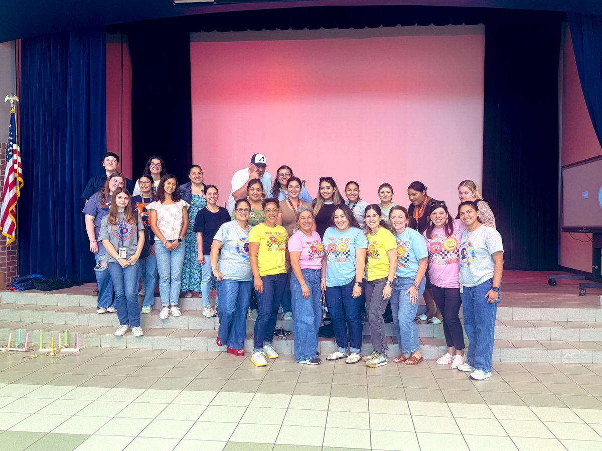 daniela blair (@msdanniblair) on Twitter photo That's a wrap! We had a great 2024-2025 school year! π<a href="/MRobinsonElem/">M. Robinson Elementary</a> #mrobpride That's a wrap! We had a great 2024-2025 school year! π<a href="/MRobinsonElem/">M. Robinson Elementary</a> #mrobpride