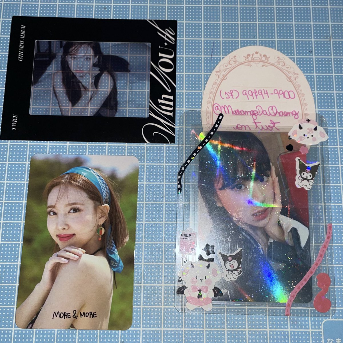 MorangoDaChaeng's tweet photo. 🍓*VENDO NAYEON*🍓
• clear: R$ 12,00;
• regular: R$ 20,00;
• ⁠set por R$ 30,00;
• frete não incluso;
• ⁠itens que contem avaria já estão com valor descontado;
• ⁠NÃO RESERVO;
• ⁠🚫 pessoas sensíveis a avarias;
• feedbacks: @/MorangoDaChaeng no twt; https://t.co/Y93667xyXl