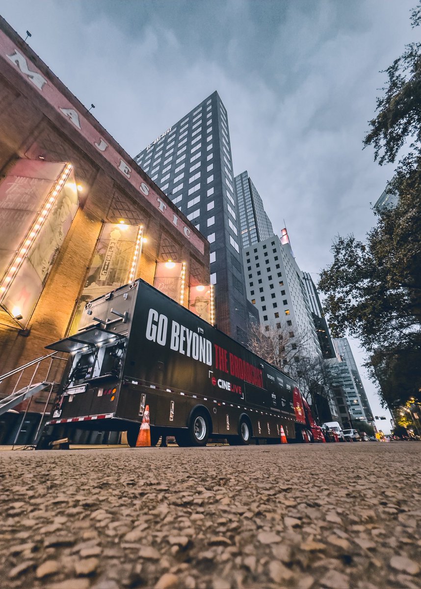 CINELIVE tweet media