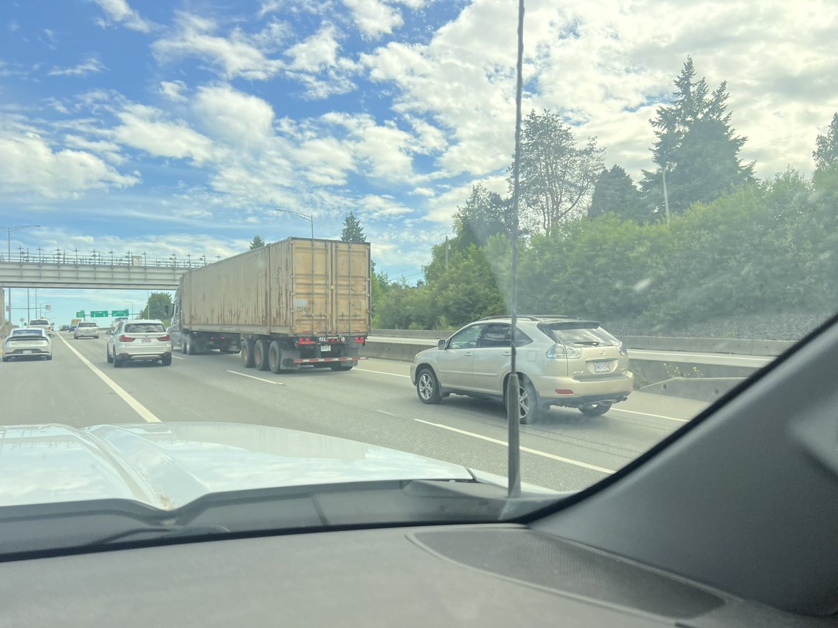 88F250's tweet photo. @NewsRadioVAN on the Port Mann EB, a very slow truck driving in the right lane (smells like burning brakes) causing the traffic to almost stop and back up across the whole bridge, he’s at the east end now https://t.co/W3a2fT0Ofi