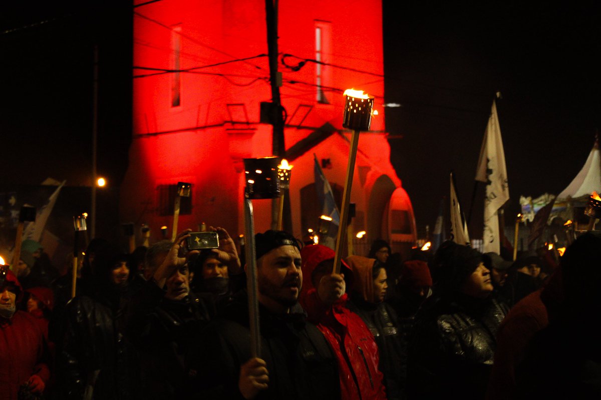 En Rio Grande, #TierraDelFuego. Apoyando a las y los trabajadores metalúrgicos que no dan el brazo a torcer contra el ataque de Milei. 
En defensa de los puestos de laburo, los derechos laborales y la soberanía nacional.
