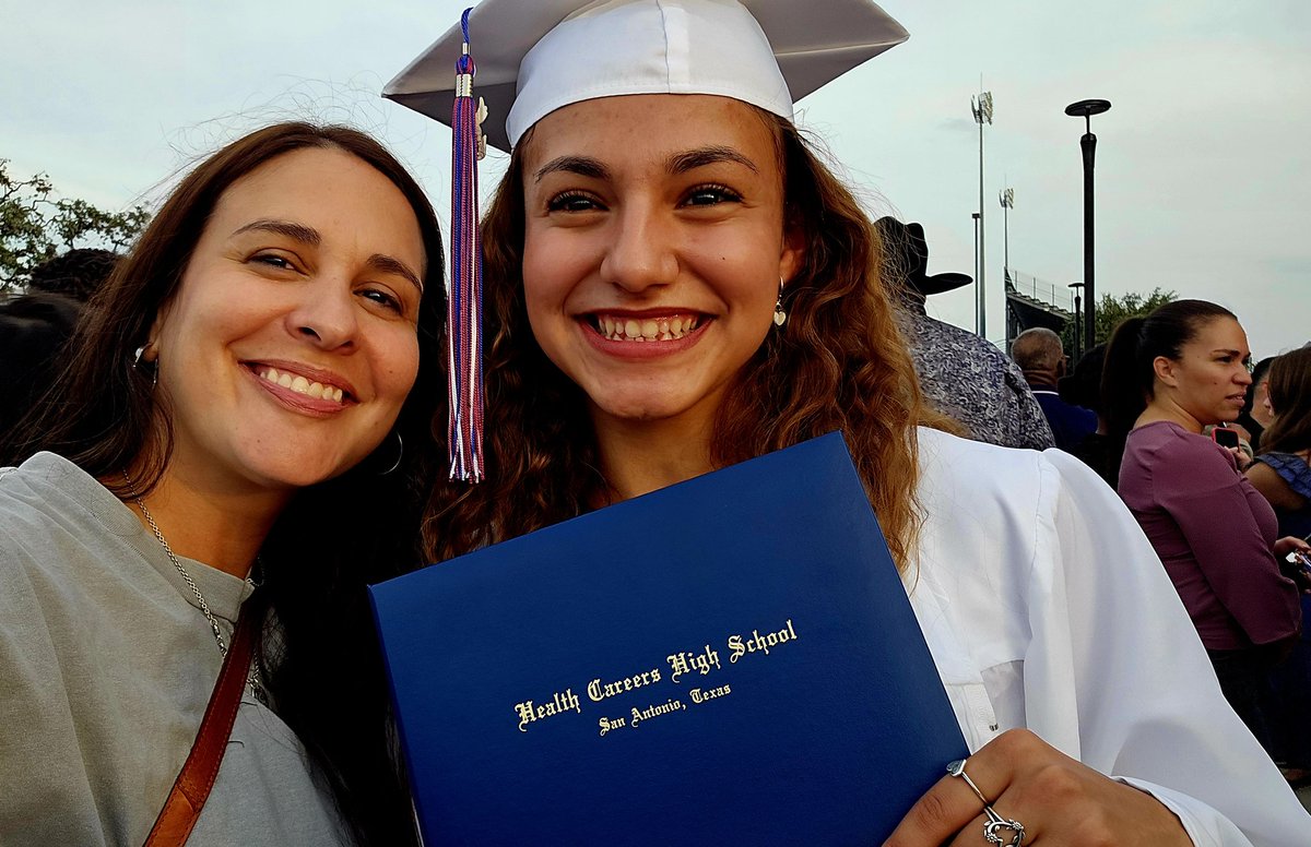ZachryAVID's tweet photo. Graduation season is underway! π
Congratulations to our Health Careers graduates Kathryn, Nevealy, and Zion! So very proud of these #ForeverWolverines. https://t.co/4fb0zWjujz
