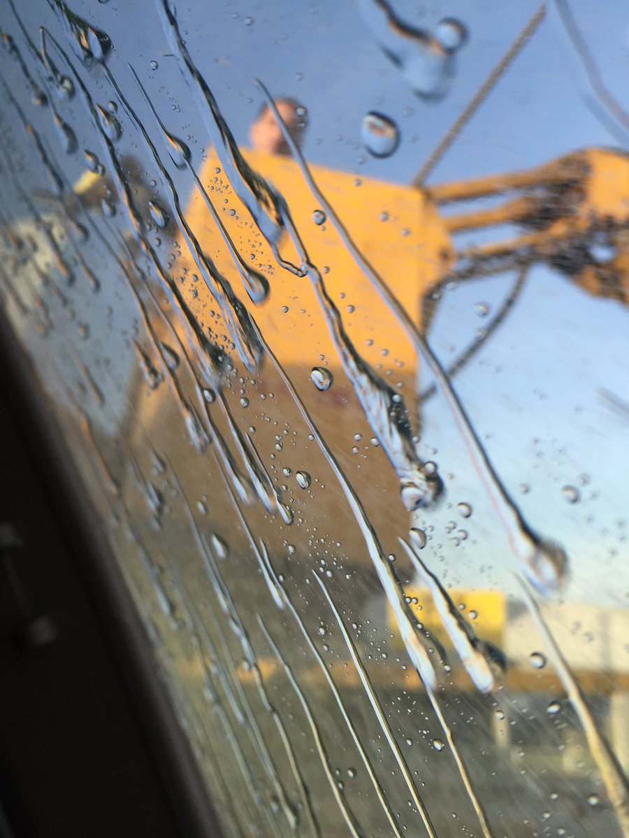 Anderson_Greg_'s tweet image. The window wash.