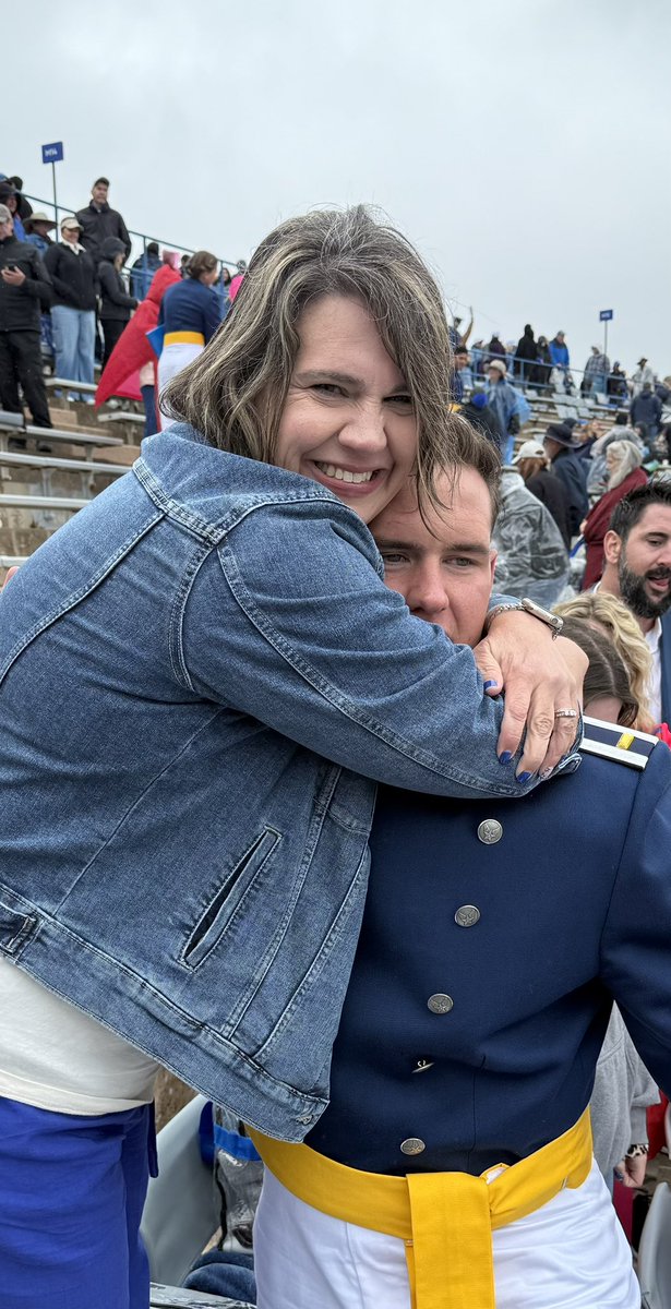 ashgor's tweet image. Graduated! 💙