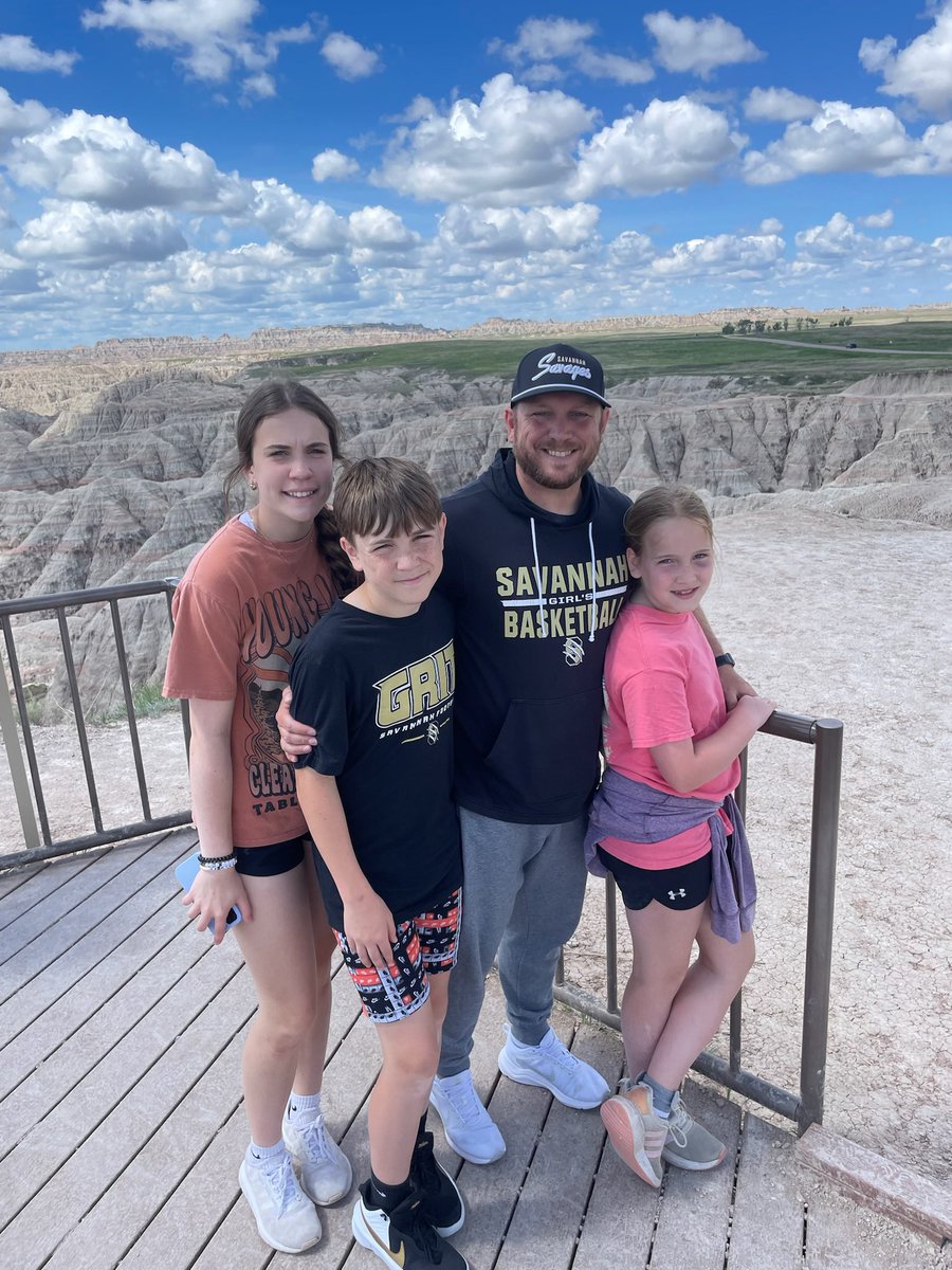 CoachHays_'s tweet image. Great family road trip this week!