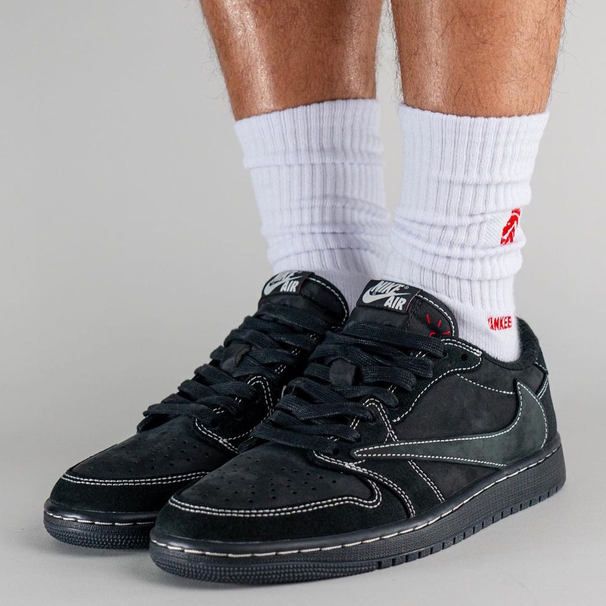 Travis Scott x Air Jordan 1 Low OG "Phantom" (2022) 👻