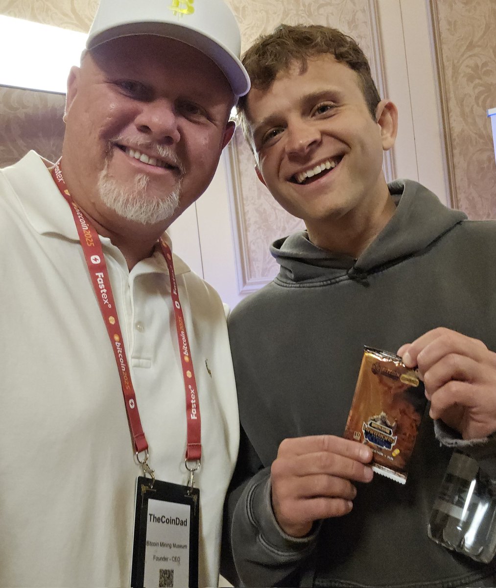 TheCoinDad's tweet image. Then had the pleasure of meeting @jackmallers for the 1st time. Gave him a pack of the new S3 series @btc_cards. Oh and finally got a copy of the Bitcoin Standard and meet @saifedean for 1st time. Many firsts for me this year even though I been around a while.