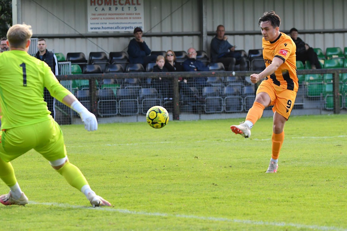 Tigheeeeee tweet media