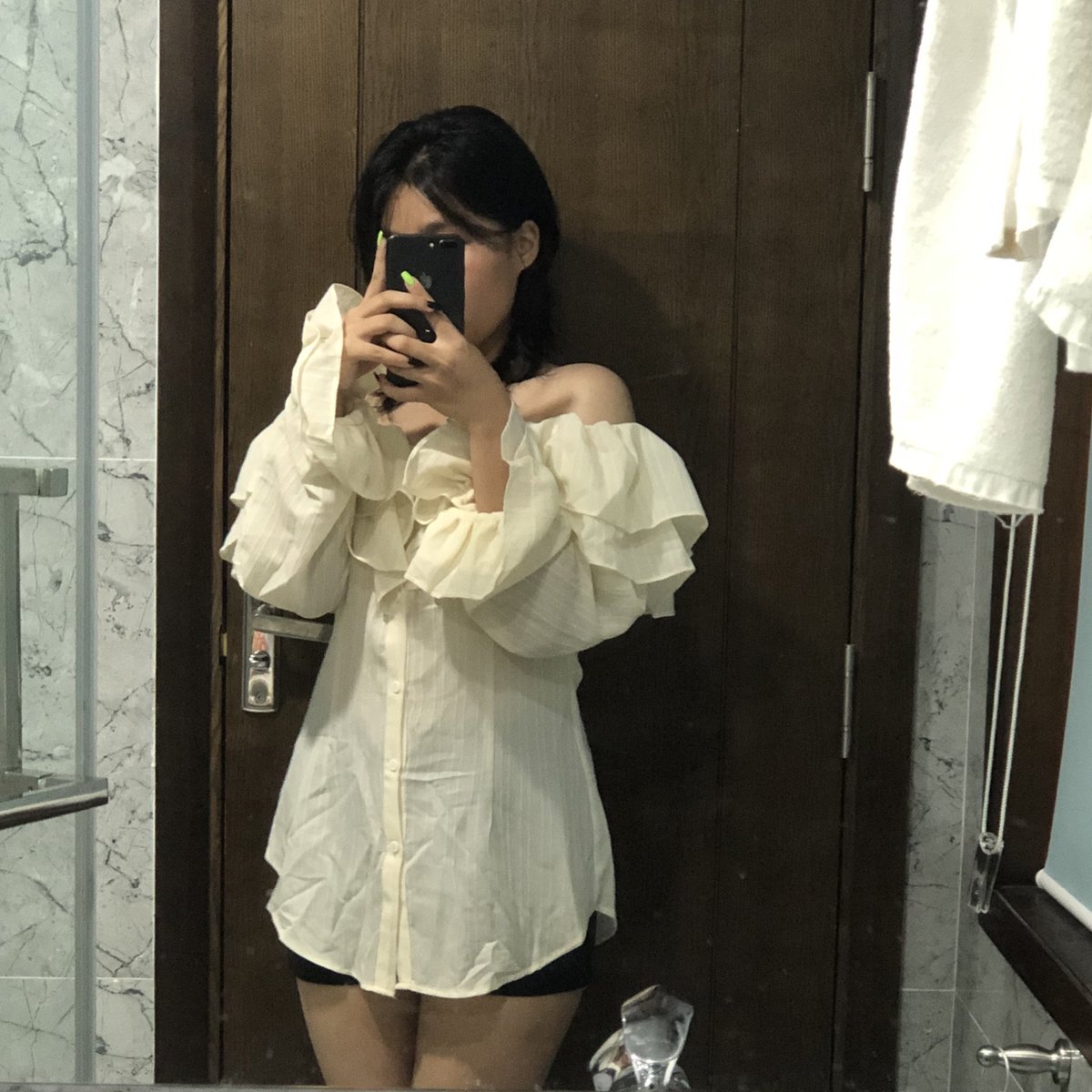 junipmerr's tweet photo. 🖤🤍 https://t.co/m5oFUEBRlR