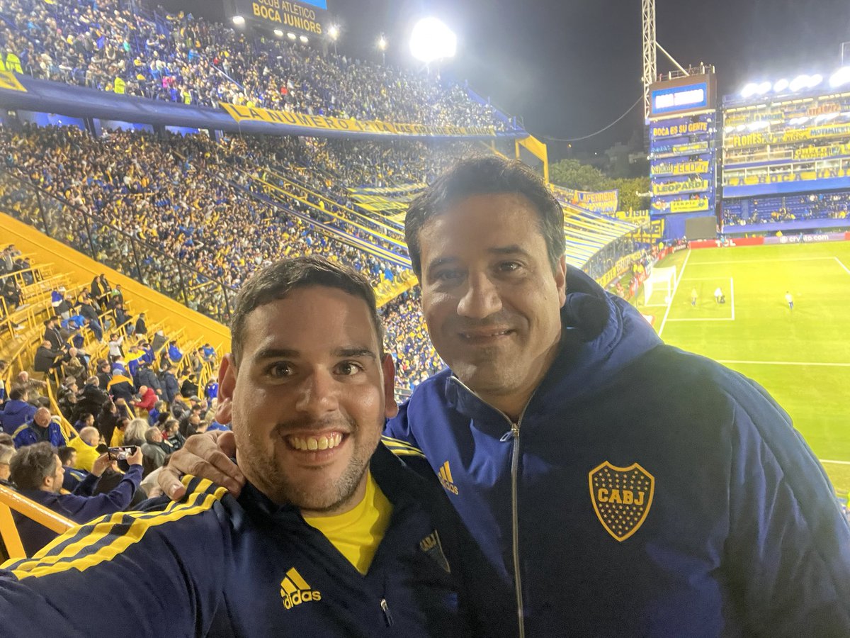 spirasridao's tweet photo. Feliz cumpleaños @MaxiAbad ! 🎉 
Como hace quince años, el orgullo de ser parte de este grupo político y compartir con vos la pasión por lo que nos une.
Por muchos años más de militancia y proyectos colectivos! 💪🏼
Siempre juntos a vos! 🇸🇪 🇵🇱 https://t.co/xLgJCh77ci