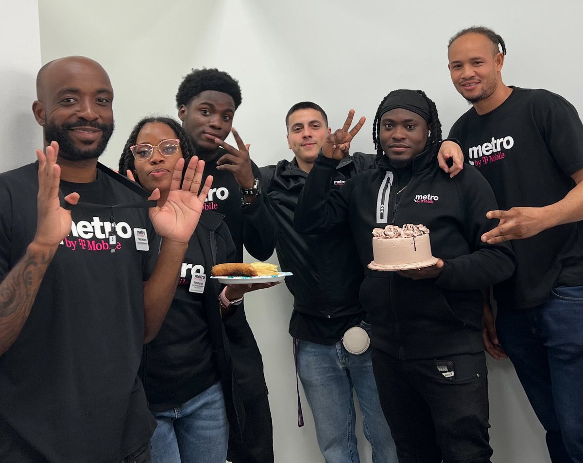 Team 🛩️ 
Thanks for the hard work and determination 💜 #teamwork <a href="/team3hcomm/">3H</a>