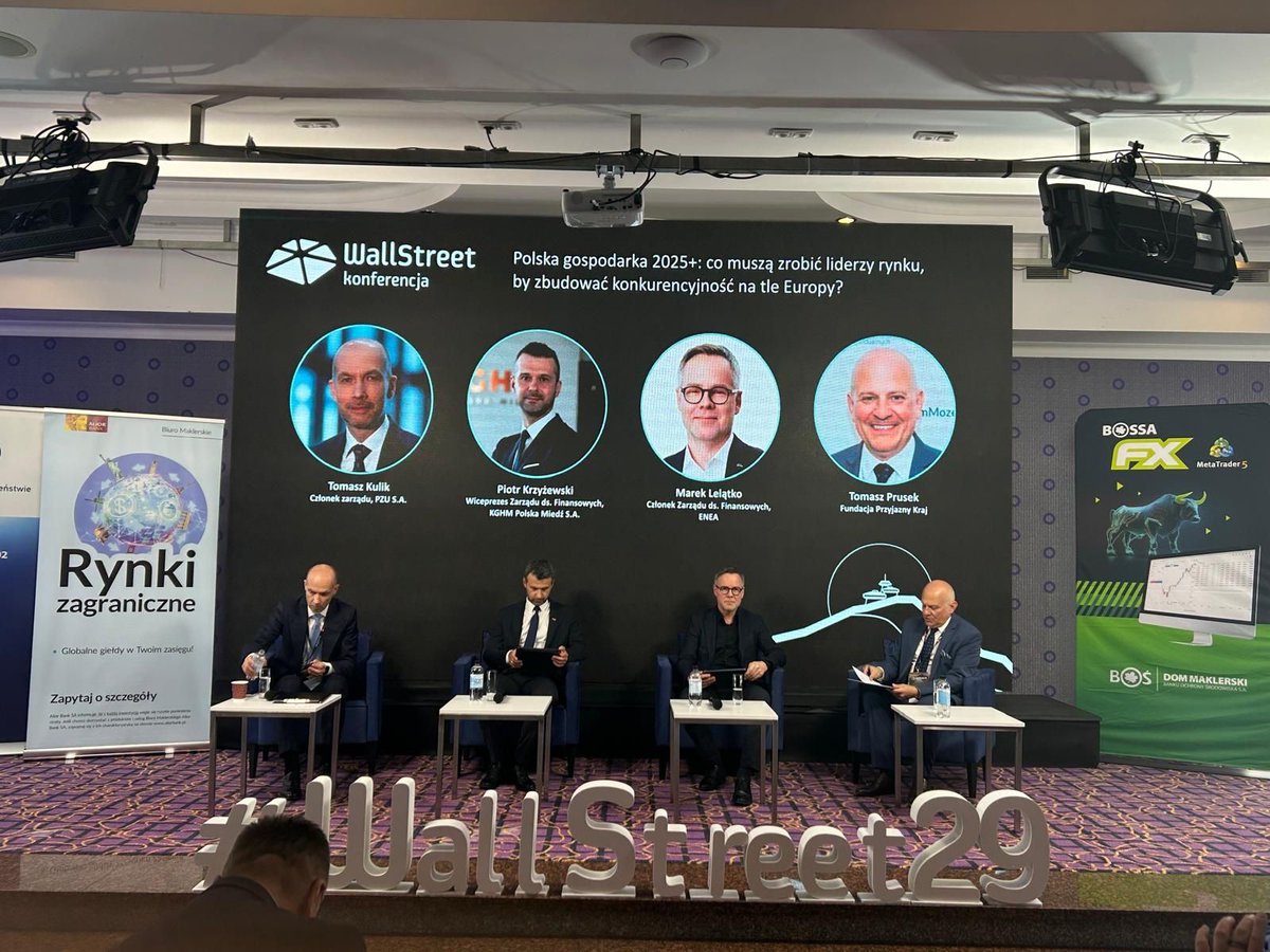 Eksperci naszej Grupy na pierwszym planie 👌 #EneaNaKonferencjach była w ostatnim czasie mega aktywna 🔥 Merytoryczne dyskusje, kuluarowe rozmowy, networking. Zerknijcie na #EneaNaLinkedInie, gdzie dowiecie się więcej. G.#Kinelski, D.#Gepfert, M.#Lelątko - na profilach zarządu