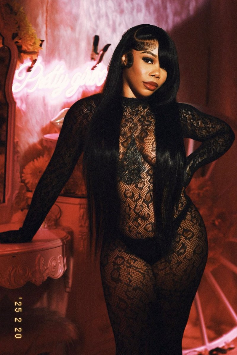 jubear__'s tweet image. I know im pretty, but tell me again ❤️ #igsawitfirst