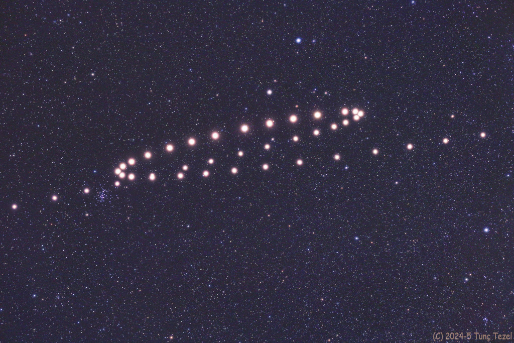ēMan (the elder millennial) (@scruffyminds) on Twitter photo Astronomy Picture of the Day a la gtracy@gmail.com
#APOD
#AstronomyPictureOfTheday
#Astronomy
#Space
5/30/25
Mars in the Loop Astronomy Picture of the Day a la gtracy@gmail.com
#APOD
#AstronomyPictureOfTheday
#Astronomy
#Space
5/30/25
Mars in the Loop