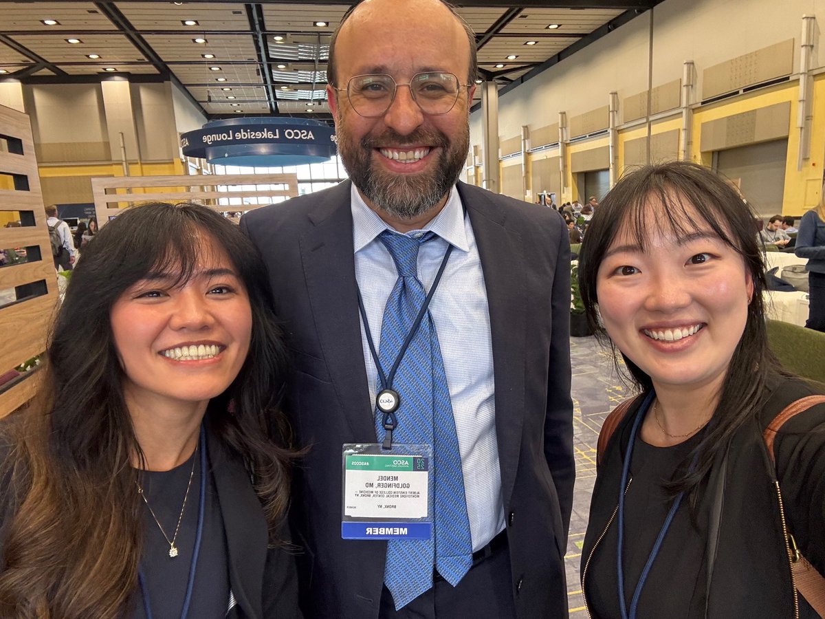 HyeinJeon_MD's tweet photo. Spot our attendings from Montefiore Einstein Comprehensive Cancer Center at #ASCO2025🥳🥳

Our outstanding malignant-heme attending, Dr. Mendel Goldfinger, presented use of weekly decitabine and venetoclax to improve outcomes in MDS and AML patients withTP53 mutations https://t.co/1YJoKEmcIx
