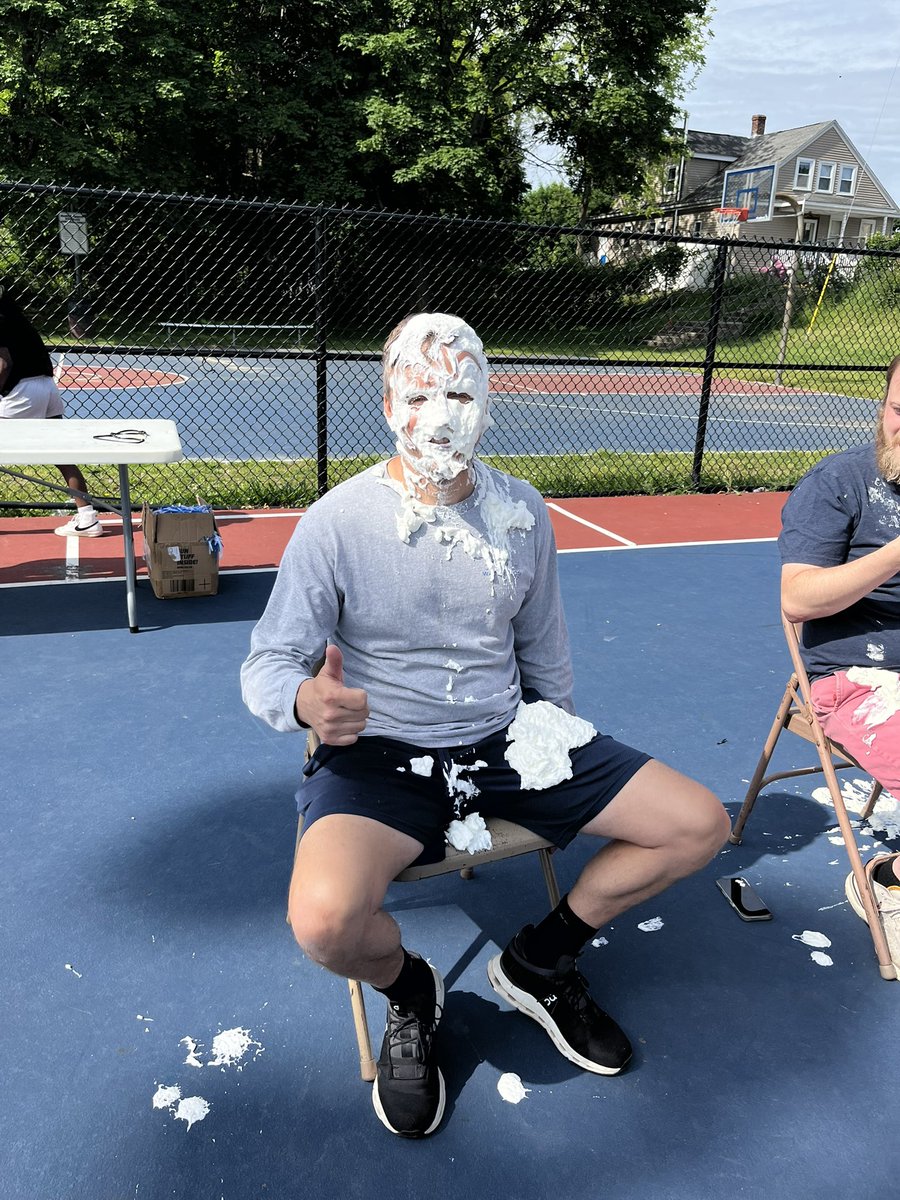 Balchbears1's tweet photo. Amazing FunRun today at the Balch School! Thank you families for raising so much money and PTO for organizing. “Pie the Guys” kicked off the event and our “inflatable”teachers ran the first lap today. https://t.co/tBj8hvu6i0