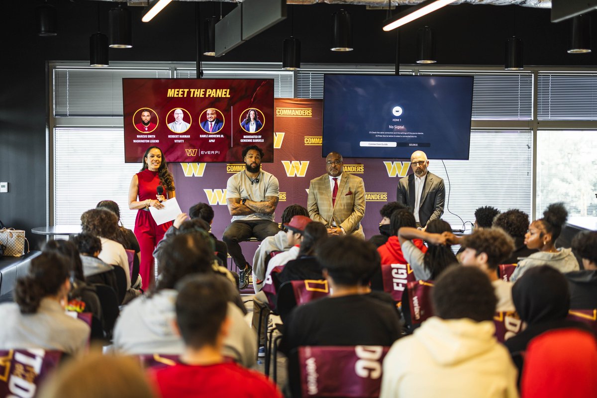 commandersCR's tweet image. Hosted a mental health panel in recognition of Mental Health Awareness Month 🧠🤍