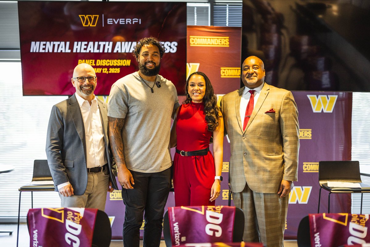 commandersCR's tweet image. Hosted a mental health panel in recognition of Mental Health Awareness Month 🧠🤍
